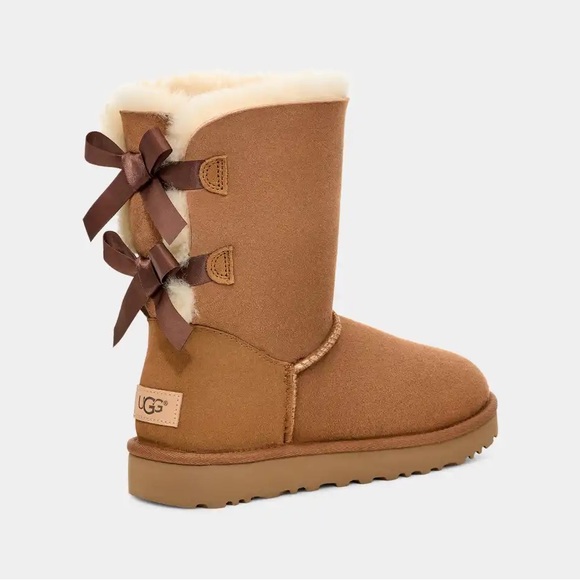 UGG Bailey Bow II Boots - Picture 2 of 5